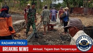Koramil 0820/09 Lumbang Lakukan Pendampingan Dan Pantau Langsung Pembangunan Jalan Rabat Beton Desa Binaan