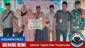 Serda Kasmun Dampingi Penyaluran BLT-DD Tahap IV Di Desa Pohsangit Leres  