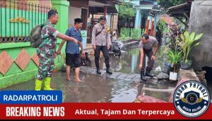 Kodim 0820/Probolinggo Tanggap Banjir Rob Di Kampung Dok, Mayangan
