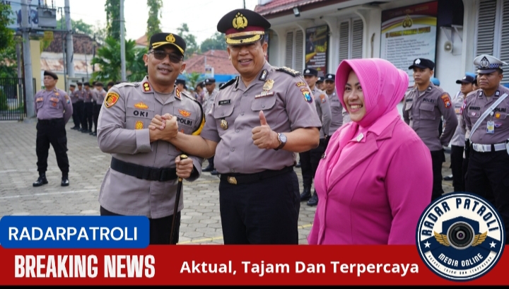 Kapolres Probolinggo Kota Pimpin Langsung Kenaikan Pangkat Pengabdian Kapolsek Kademangan Resmi Sandang AKBP