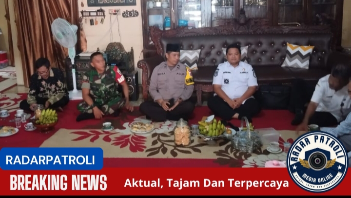 Koramil 0820/15 Pajarakan Melakukan Pembinaan Kepada Pemilik Kios Pupuk Bersubsidi