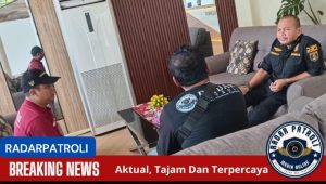 Kolaborasi Awak Media Bersama Kasi Pelayanan Teknis Dan Sabandar Pelabuhan Perikanan Kota Probolinggo