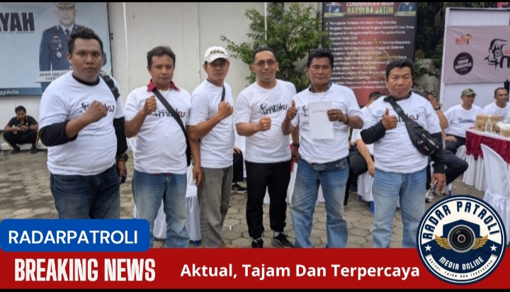 F Wamipro Raih Hadiah HPN Ke-79 Yang Di Gelar Polres Probolinggo Kota Dengan Mlaku-Mlaku Bareng Bersama Cak Oki  
