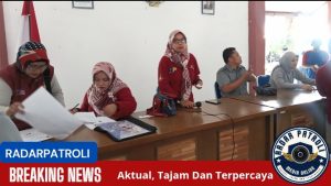 Pendamping PKH Dan Bank Jatim Salurkan Bantuan PKH Plus Untuk 154 Lansia di Kecamatan Tongas