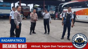 Kapolsek Kademangan Pantau Arus Mudik Di Terminal Bayuangga, Kota Probolinggo