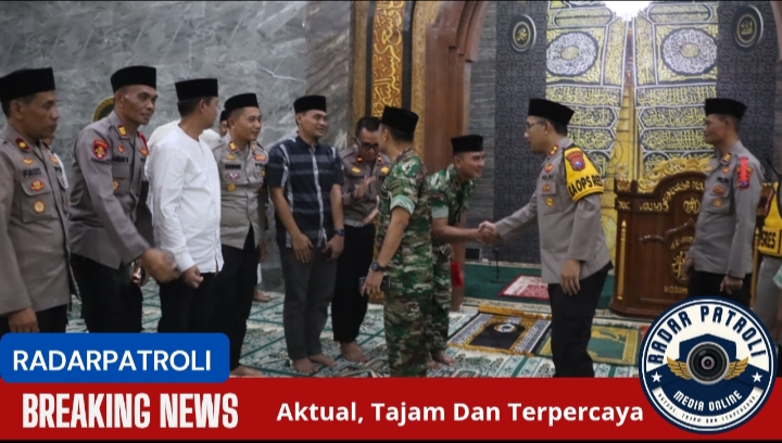 Perkuat Sinergitas, Kapolres Probolinggo Kota Dan Dandim 0820 Gelar Tarawih Bersama