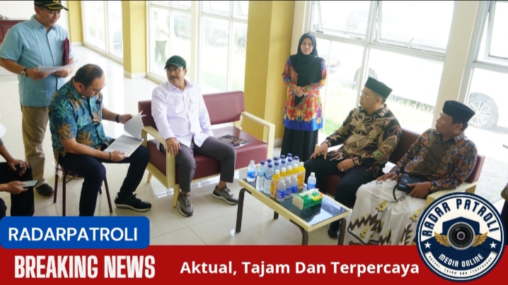 Gus Ipul Menteri Sosial Republik Indonesia Bersama Walikota Probolinggo Menyambut Era Baru Pendidikan Rakyat