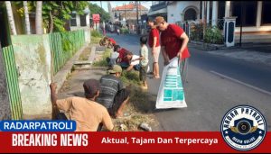 Menciptakan Lingkungan Yang Bersih, Polisi RW 08 Yang sekaligus sebagai Ketua RW 08 Kebonsari Kulon Gelar Kerja Bhakti