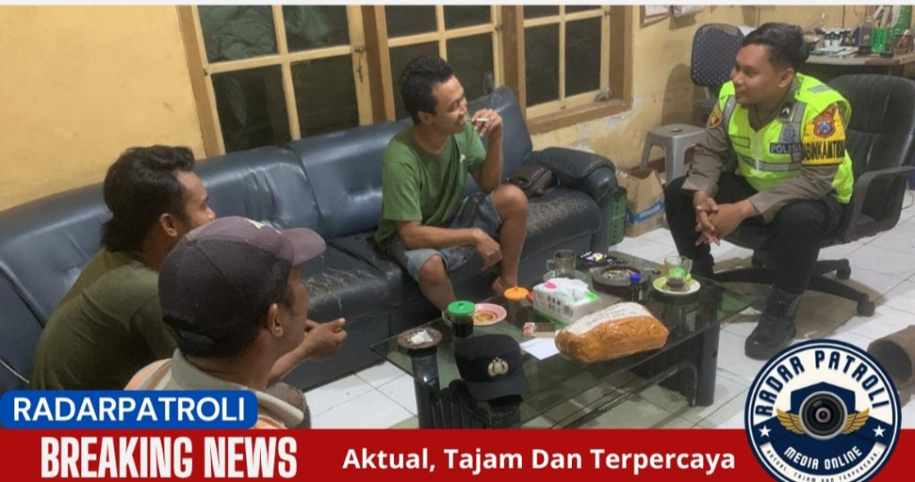Bhabinkamtibmas Polsek Kademangan Gelar Sambang Warga Jaga Kamtibmas