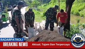 Koramil 0820/20 Banyuanyar Kerja Bakti  Membangun Jembatan Di Wilayah Binaan