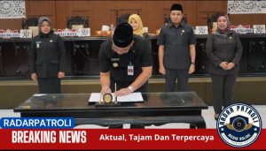 Wali Kota Dan Wakil Wali Kota Hadiri Rapat Paripurna Pengawasan Hasil Pemeriksaan BPK RI Atas Laporan Keuangan Pemkot Probolinggo 2024