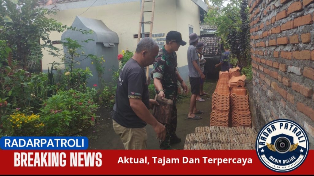 Koramil 0820/09 Lumbang Lakukan Pendampingan Kerja Bhakti Rehabilitasi Tempat Ibadah
