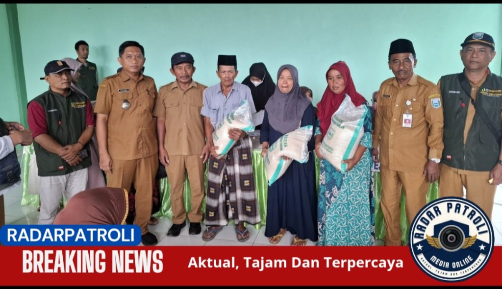 Pemkab Probolinggo Salurkan 27 Ton Lebih Cadangan Pangan Untuk Warga Kecamatan Kotaanyar