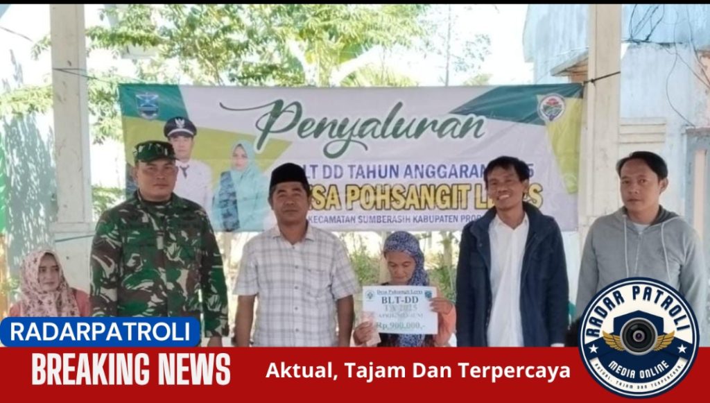 Langkah Nyata, Serda Kasmun Anggota Koramil 0820/06 Sumberasih Dampingi Penyaluran BLT Dana Desa Triwulan II Di Desa Pohsangit Leres