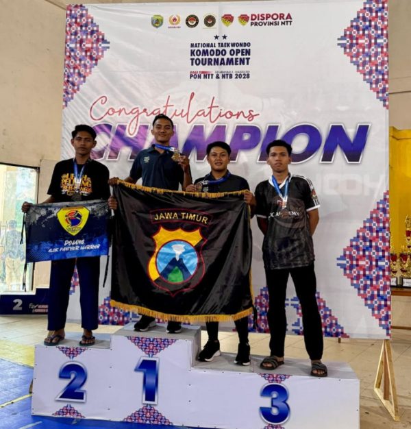 Kembali Raih Prestasi, Anggota Polres Probolinggo Kota Sabet 2 Medali Di Kejuaraan Komodo Open 2025
