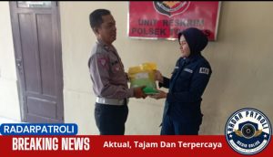Polsek Tongas Gelar Gerakan Pangan Murah, Warga Antusias Borong Beras Terjangkau