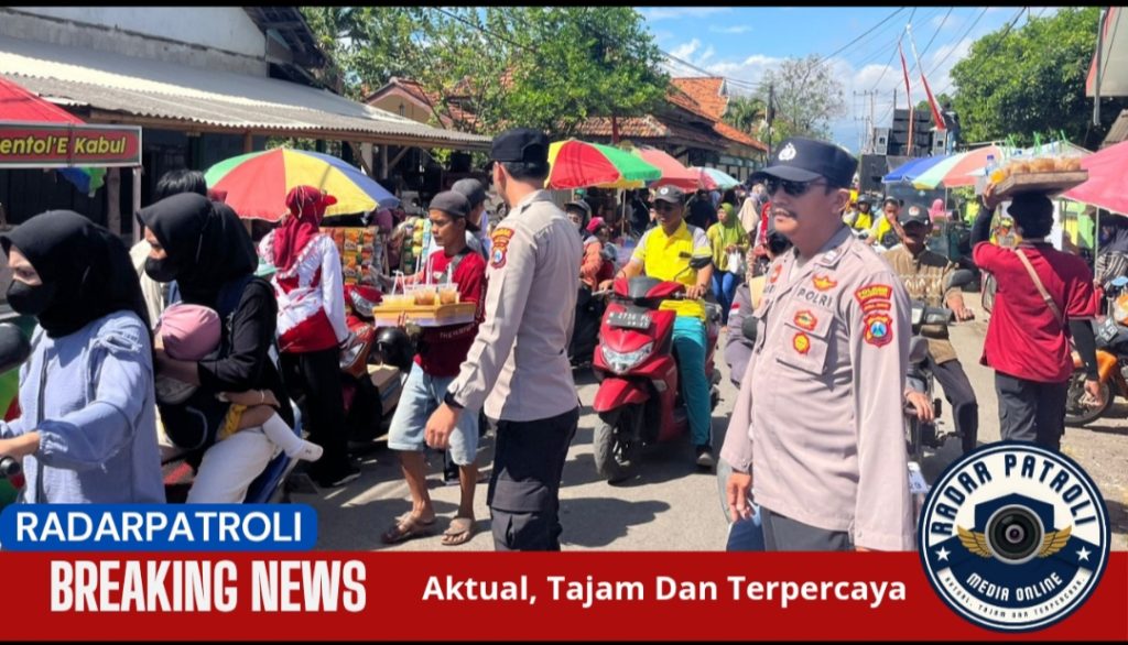 Peran Aktif Kanit Reskrim Polsek Sumberasih Beserta Anggota Dalam Giat Pengamanan Lomba Gerak Jalan