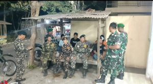 Koramil 0823/03 Kapongan Bersama Banser Gelar Siskamling, Wujud Sinergi Untuk Jaga Keamanan Dan Kebersamaan Warga