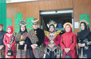 Walikota Meriahkan Pawai Budaya Dalam Rangka Hari Jadi Kota Probolinggo Ke-666
