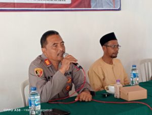 Kapolsek Tongas Gelar Cangkrukan Ajakmas 2025 Di Desa Sumberrejo, Polri Hadir, Berbuat, Dan Bermanfaat