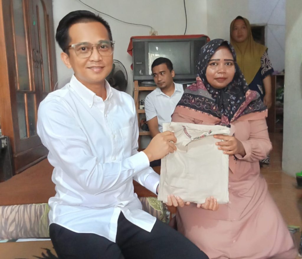 Kegiatan Keagamaan Di Kotaanyar Dapat Dukungan Langsung Dari Ketua DPRD Oka Mahendra