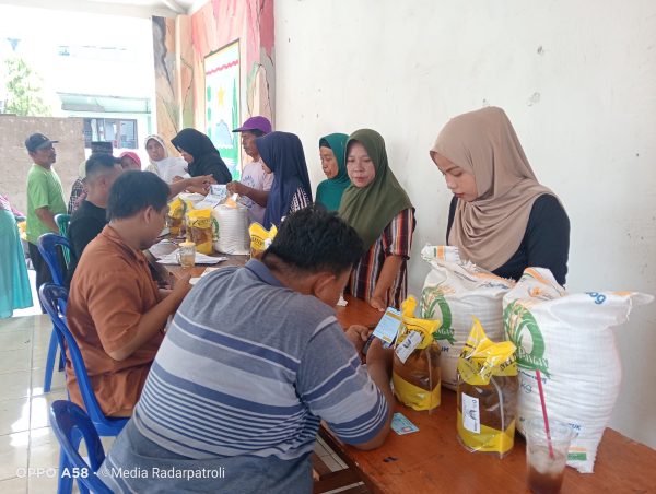 Pemdes Curahtulis Salurkan Bantuan Pangan Untuk 1.692 KPM, Wujud Kepedulian Dan Ketahanan Pangan