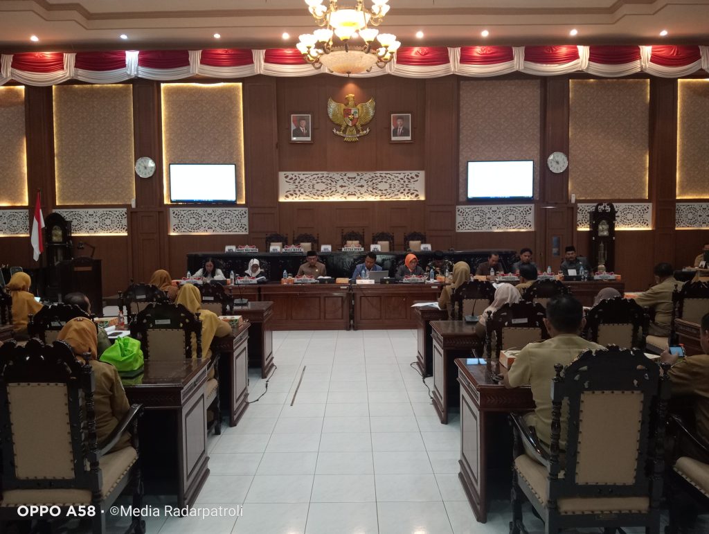 Ning Dana Anggota Pansus I DPRD Kota Probolinggo Sebut Raperda Pariwisata Penting untuk Kenyamanan Dan Kemajuan Kota