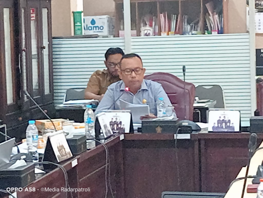 Pansus II DPRD Kota Probolinggo Bahas Raperda Penataan dan Pemberdayaan Pedagang Kaki Lima