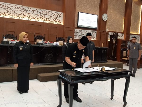 Sinergi Eksekutif Dan Legislatif Resmi Sepakati Nota Kesepakatan Bersama KUA-PPAS APBD Tahun Anggaran 2027