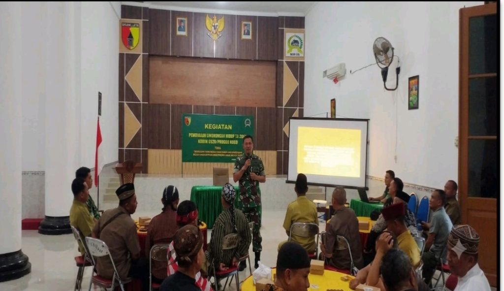 Antisipasi Bencana, Kodim 0820/Probolinggo Melakasanakan Kegiatan Pembinaan Lingkungan Hidup Bersama Elemen Masyarakat
