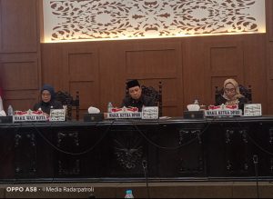 Rapat Paripurna DPRD, Pemkot Probolinggo Paparkan Rancangan APBD 2027