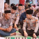 Kapolres Probolinggo Kota AKBP Lucky Permana Putra Takziah ke Rumah Duka Sefriel Ardiansyah, Sampaikan Belasungkawa